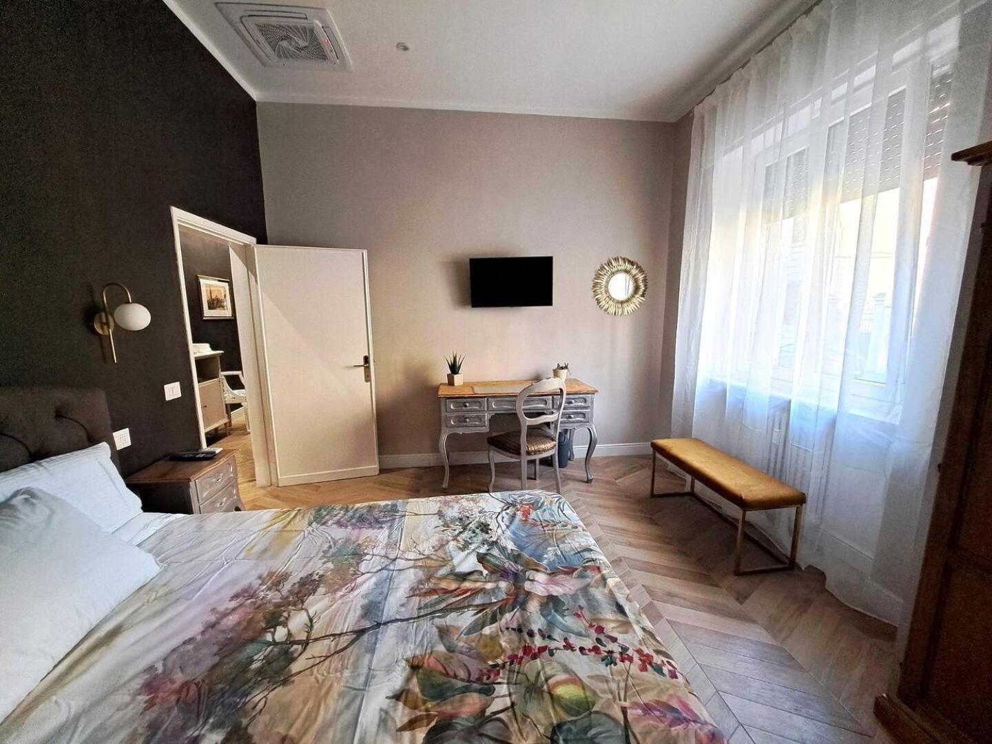 Апартаменти Dellarobbia Sunny Corner - Relax & Charme Флоренція Екстер'єр фото